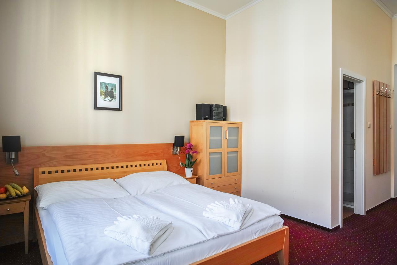 Hotel U Salzmannu Plzeň Kültér fotó